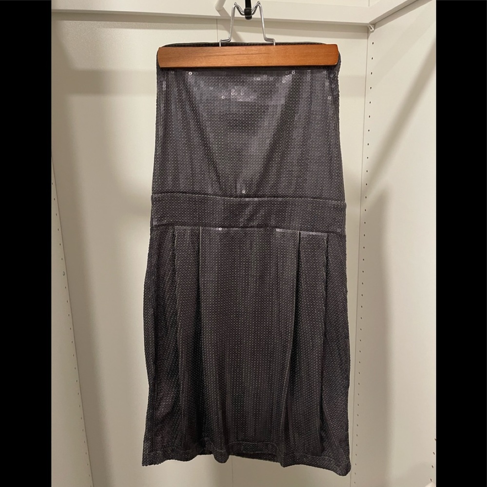 Strapless grey sequined dress with pockets!!!! Size medium